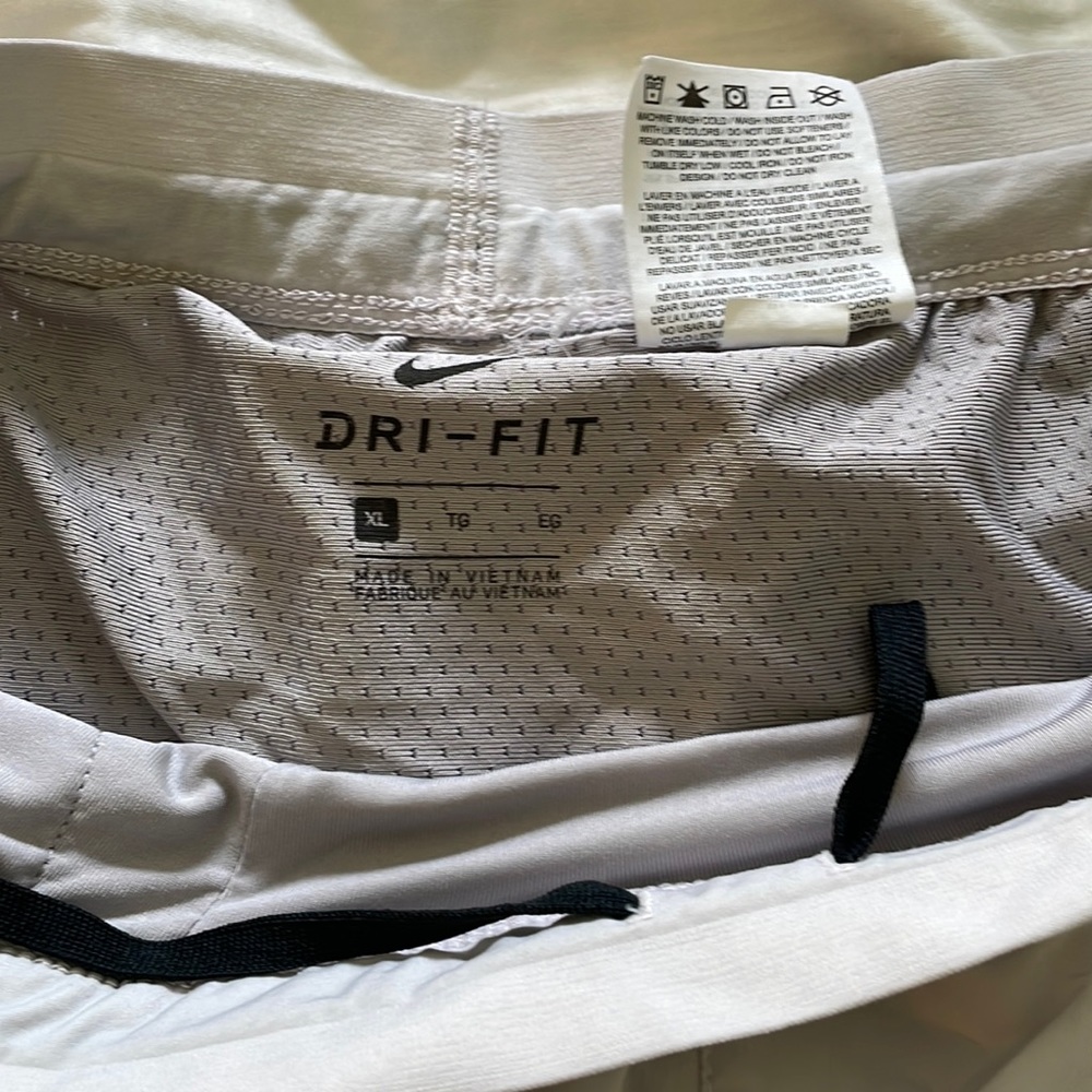 Nike drifit 2-1 short-tights running gear
